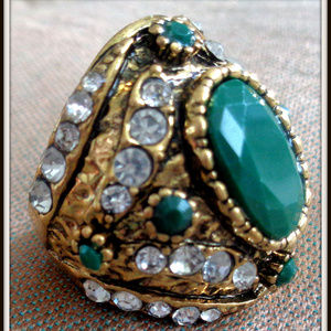 ARTDECOR HANDCRAFTED ANTIQUE GOLD GREEN RING S 8_9